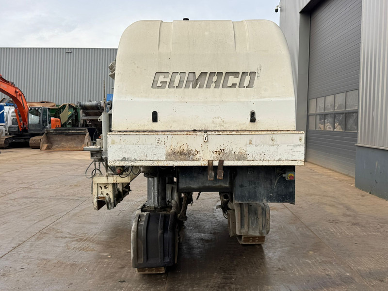 GOMACO GT3400 Concrete Slipform Paver - 沥青铺路机:图4 GOMACO GT3400 Concrete Slipform Paver - 沥青铺路机:图4