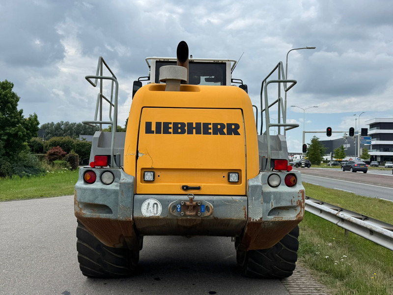 Liebherr L566 2plus2 - 轮式装载机:图4 Liebherr L566 2plus2 - 轮式装载机:图4