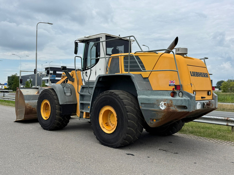 Liebherr L566 2plus2 - 轮式装载机:图3 Liebherr L566 2plus2 - 轮式装载机:图3