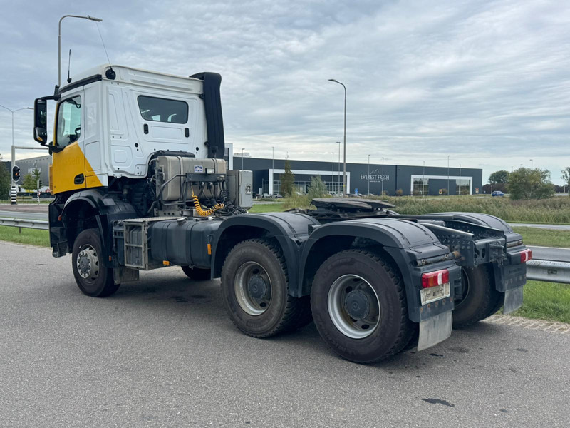 MERCEDESBENZ AROCS 3345 - 牵引车:图4 MERCEDESBENZ AROCS 3345 - 牵引车:图4