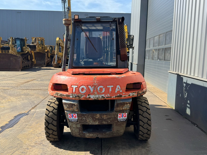 Toyota 5FD70 - 叉车:图4 Toyota 5FD70 - 叉车:图4