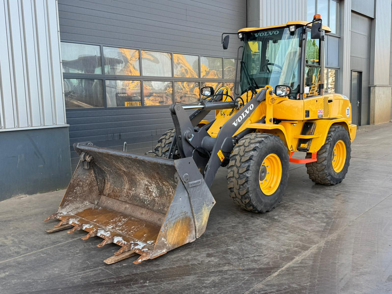 Volvo L30G - 轮式装载机:图2 Volvo L30G - 轮式装载机:图2
