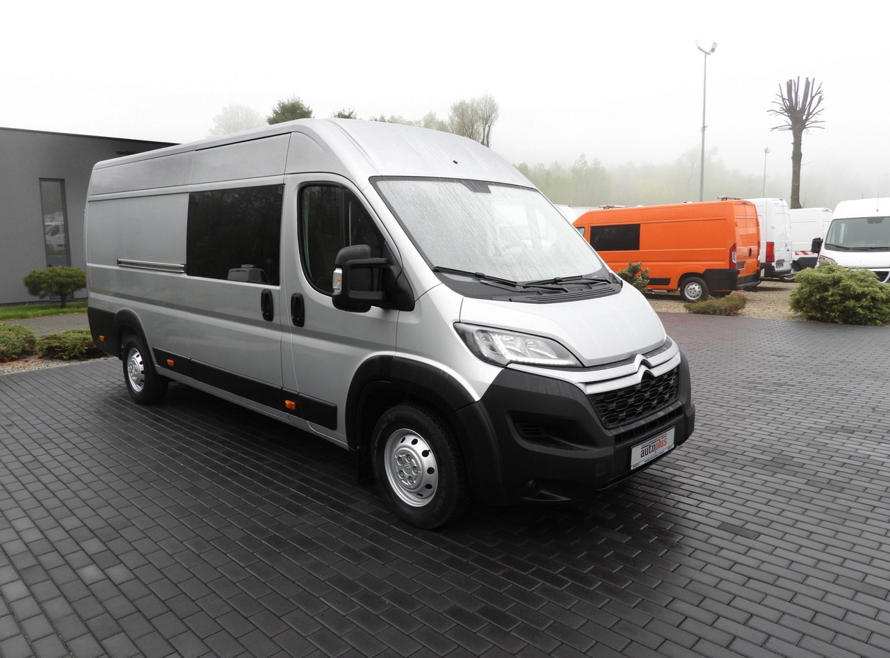 CITROEN JUMPER BOX DELIVERY VAN 7 SEATS CRUISE CONTROL LED LIGHTS AIR CONDITIONING 165HP - 无侧窗厢式货车:图4 CITROEN JUMPER BOX DELIVERY VAN 7 SEATS CRUISE CONTROL LED LIGHTS AIR CONDITIONING 165HP - 无侧窗厢式货车:图4