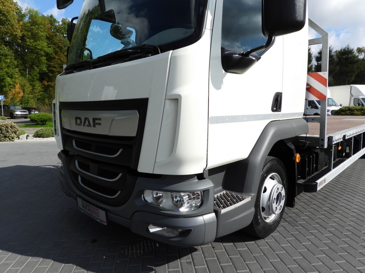 集装箱运输车/ 可拆卸车身的卡车 DAF LF 230 CONTAINER CARRIER PLATFORM + TRAILER WEBASTO CRUISE CONTROL LED LIGHTS PNEUMATICS AUTOMATIC TRANSMISSION  TWIN WHEELS AIR CONDITIONING  230HP：图26