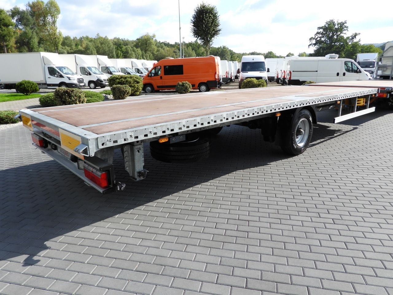 集装箱运输车/ 可拆卸车身的卡车 DAF LF 230 CONTAINER CARRIER PLATFORM + TRAILER WEBASTO CRUISE CONTROL LED LIGHTS PNEUMATICS AUTOMATIC TRANSMISSION  TWIN WHEELS AIR CONDITIONING  230HP：图34