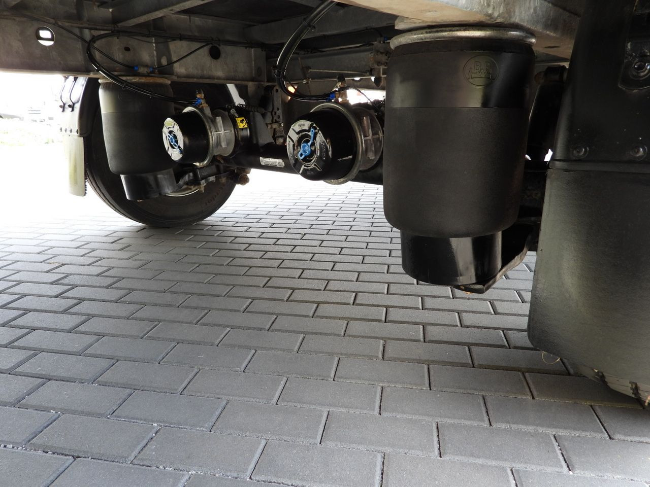 集装箱运输车/ 可拆卸车身的卡车 DAF LF 230 CONTAINER CARRIER PLATFORM + TRAILER WEBASTO CRUISE CONTROL LED LIGHTS PNEUMATICS AUTOMATIC TRANSMISSION  TWIN WHEELS AIR CONDITIONING  230HP：图38