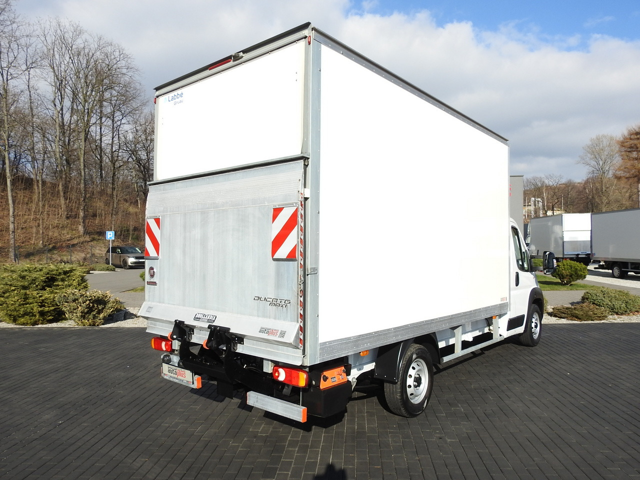 FIAT DUCATO BOX LIFT 8 PALLETS CRUISE CONTROL NAVIGATION LED LIGHTS AIR CONDITIONING 130HP - 厢式货车:图3 FIAT DUCATO BOX LIFT 8 PALLETS CRUISE CONTROL NAVIGATION LED LIGHTS AIR CONDITIONING 130HP - 厢式货车:图3