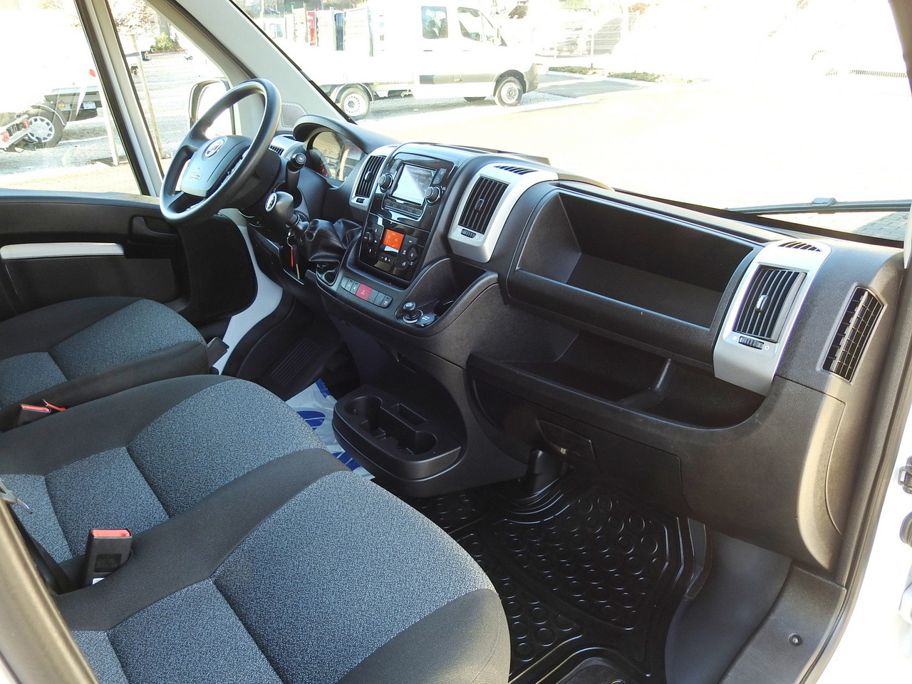 冷藏货车 FIAT DUCATO REFRIGERATOR VAN -10*C POWER SUPPLY 230V AIR CONDITIONING  175HP：图44
