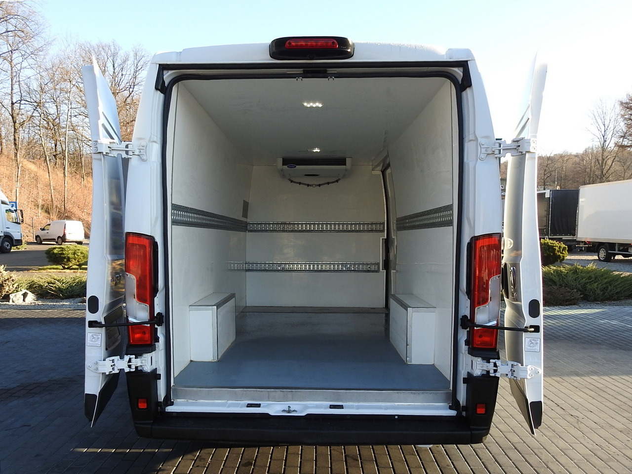 冷藏货车 FIAT DUCATO REFRIGERATOR VAN -10*C POWER SUPPLY 230V AIR CONDITIONING  175HP：图13
