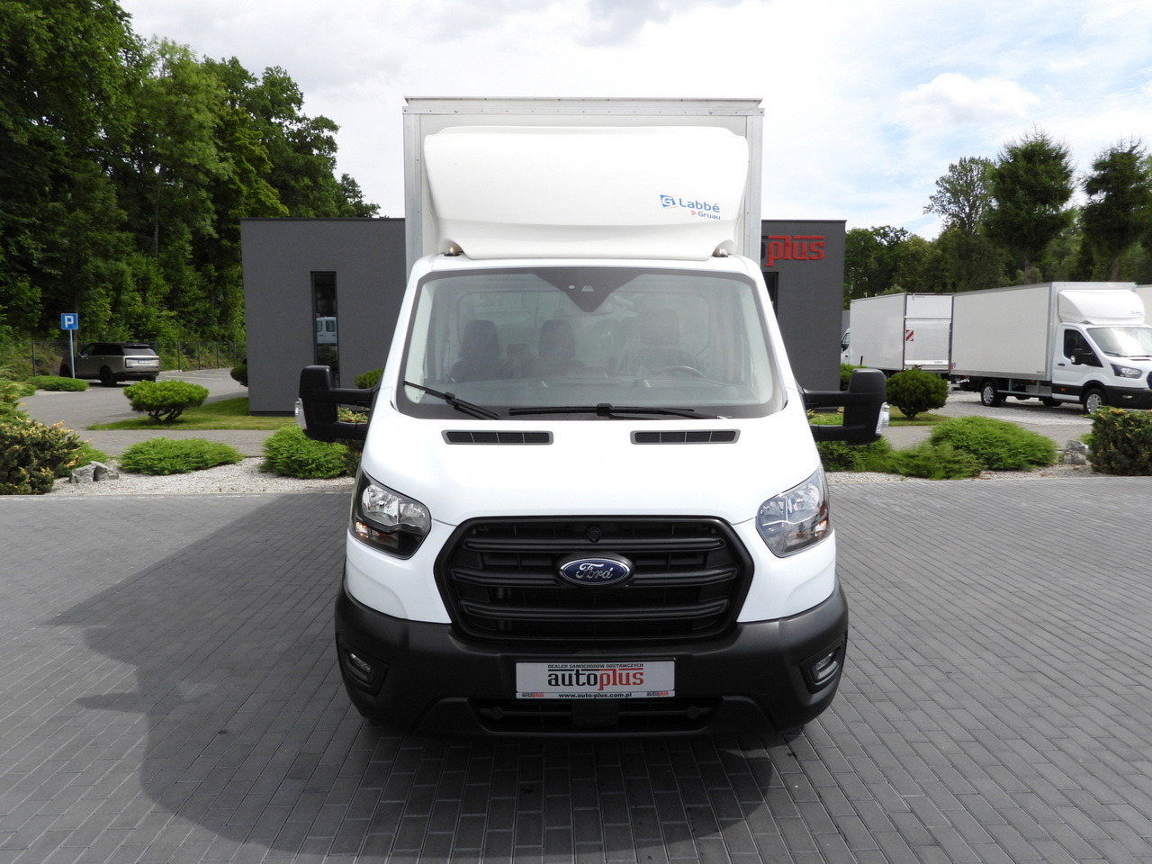 FORD TRANSIT BOX 8 PALLETS CRUISE CONTROL AIR CONDITIONING 130HP - 厢式货车:图5 FORD TRANSIT BOX 8 PALLETS CRUISE CONTROL AIR CONDITIONING 130HP - 厢式货车:图5