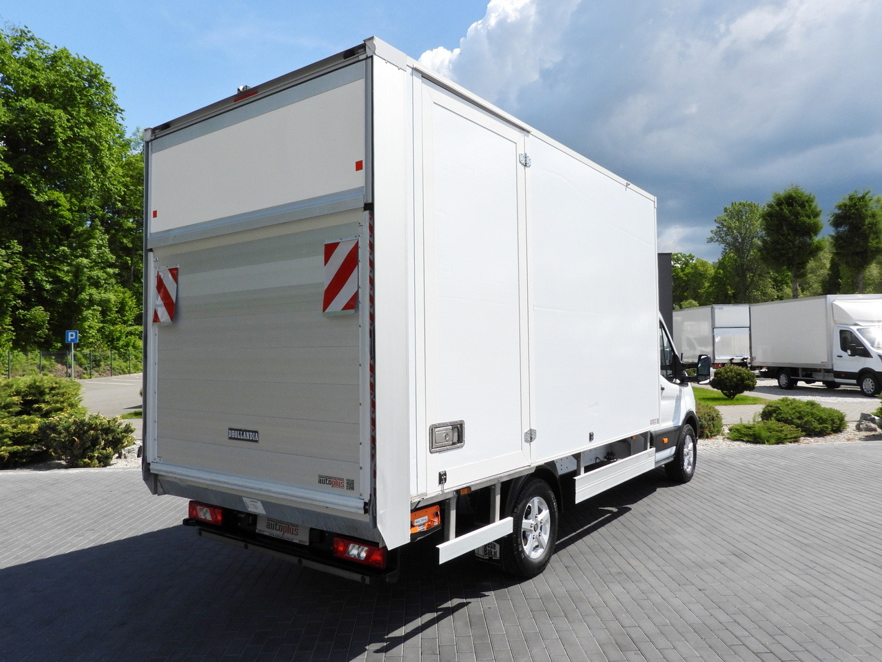 FORD TRANSIT BOX LIFT 8 PALLETS CRUISE CONTROL LED LIGHTS AIR CONDITIONING 130HP - 厢式货车:图3 FORD TRANSIT BOX LIFT 8 PALLETS CRUISE CONTROL LED LIGHTS AIR CONDITIONING 130HP - 厢式货车:图3