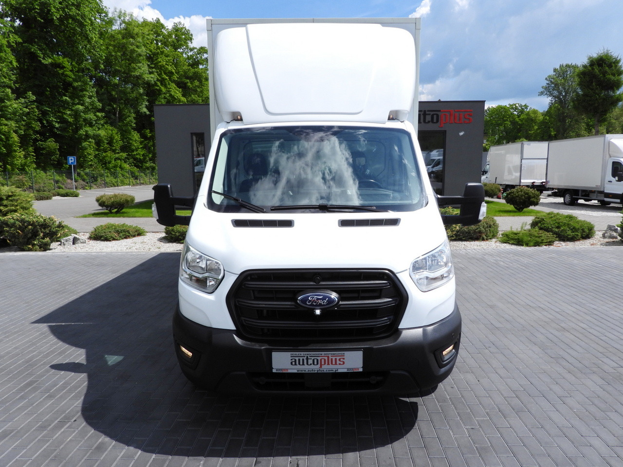 FORD TRANSIT BOX LIFT 8 PALLETS CRUISE CONTROL LED LIGHTS AIR CONDITIONING 130HP - 厢式货车:图5 FORD TRANSIT BOX LIFT 8 PALLETS CRUISE CONTROL LED LIGHTS AIR CONDITIONING 130HP - 厢式货车:图5