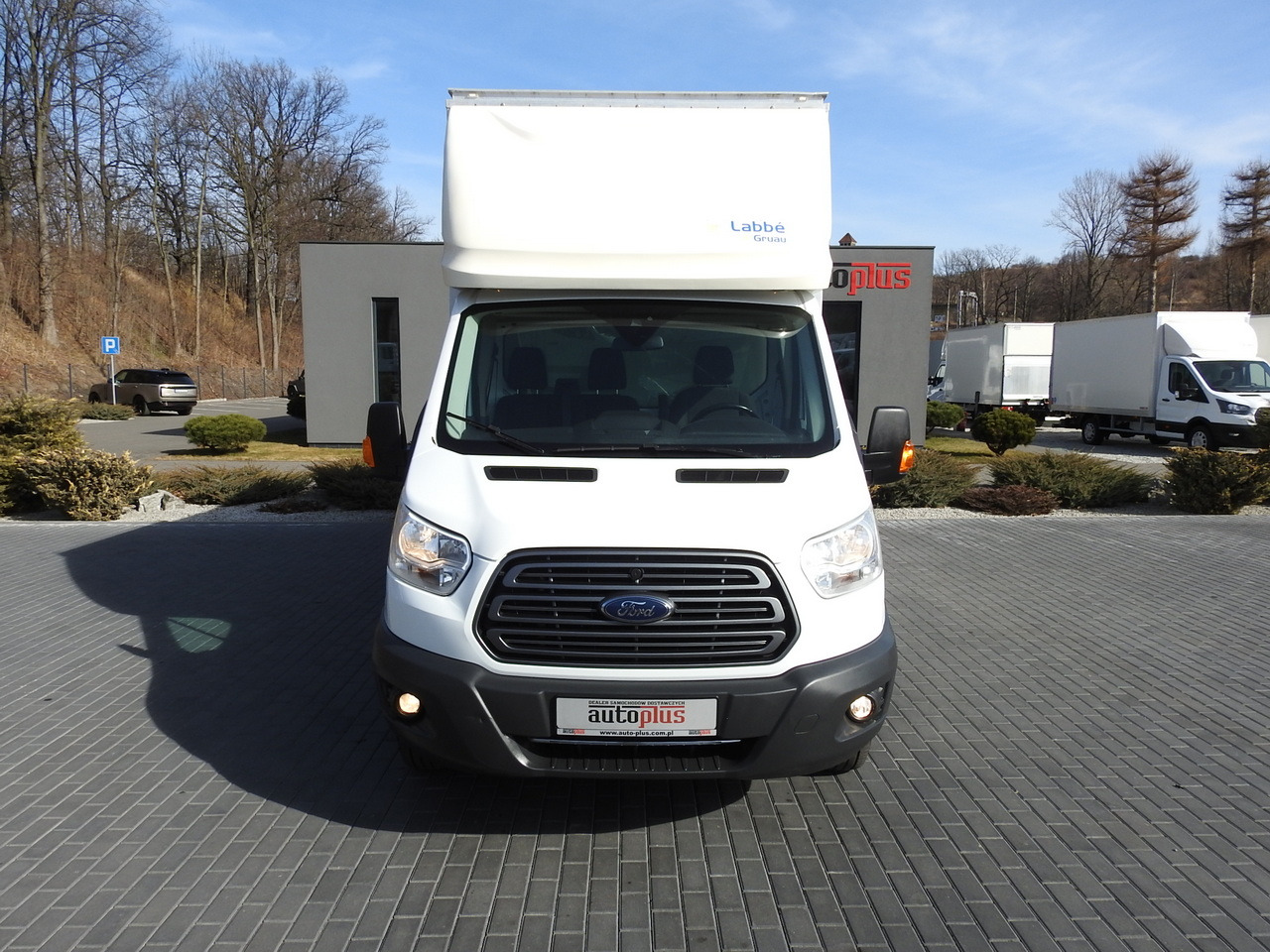 FORD TRANSIT BOX LIFT 8 PALLETS CRUISE CONTROL LED LIGHTS TWIN WHEELS AIR CONDITIONING 170HP - 厢式货车:图5 FORD TRANSIT BOX LIFT 8 PALLETS CRUISE CONTROL LED LIGHTS TWIN WHEELS AIR CONDITIONING 170HP - 厢式货车:图5