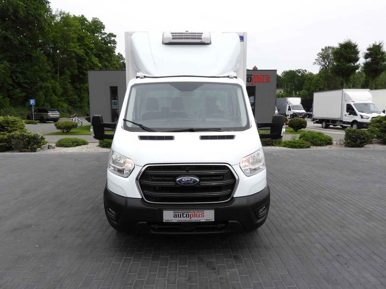 FORD TRANSIT BOX / REFRIGERATOR BOX 5*C / CRUISE CONTROL LED LIGHTS TWIN WHEELS AIR CONDITIONING 130HP - 厢式货车:图5 FORD TRANSIT BOX / REFRIGERATOR BOX 5*C / CRUISE CONTROL LED LIGHTS TWIN WHEELS AIR CONDITIONING 130HP - 厢式货车:图5