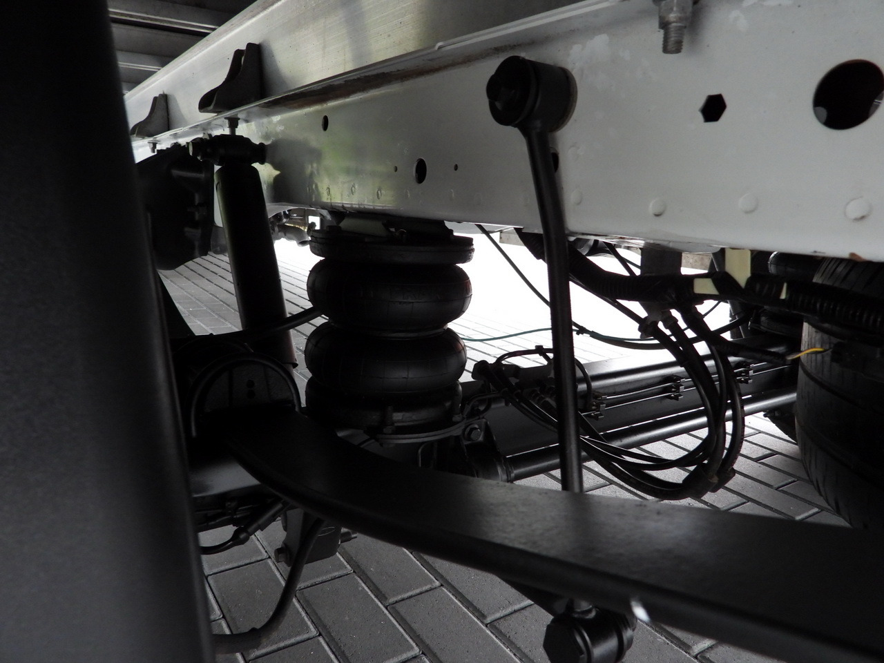 侧帘货车 FORD TRANSIT  TARPAULIN 10 PALLETS WEBASTO CRUISE CONTROL LED LIGHTS PNEUMATICS AIR CONDITIONING  160HP：图25
