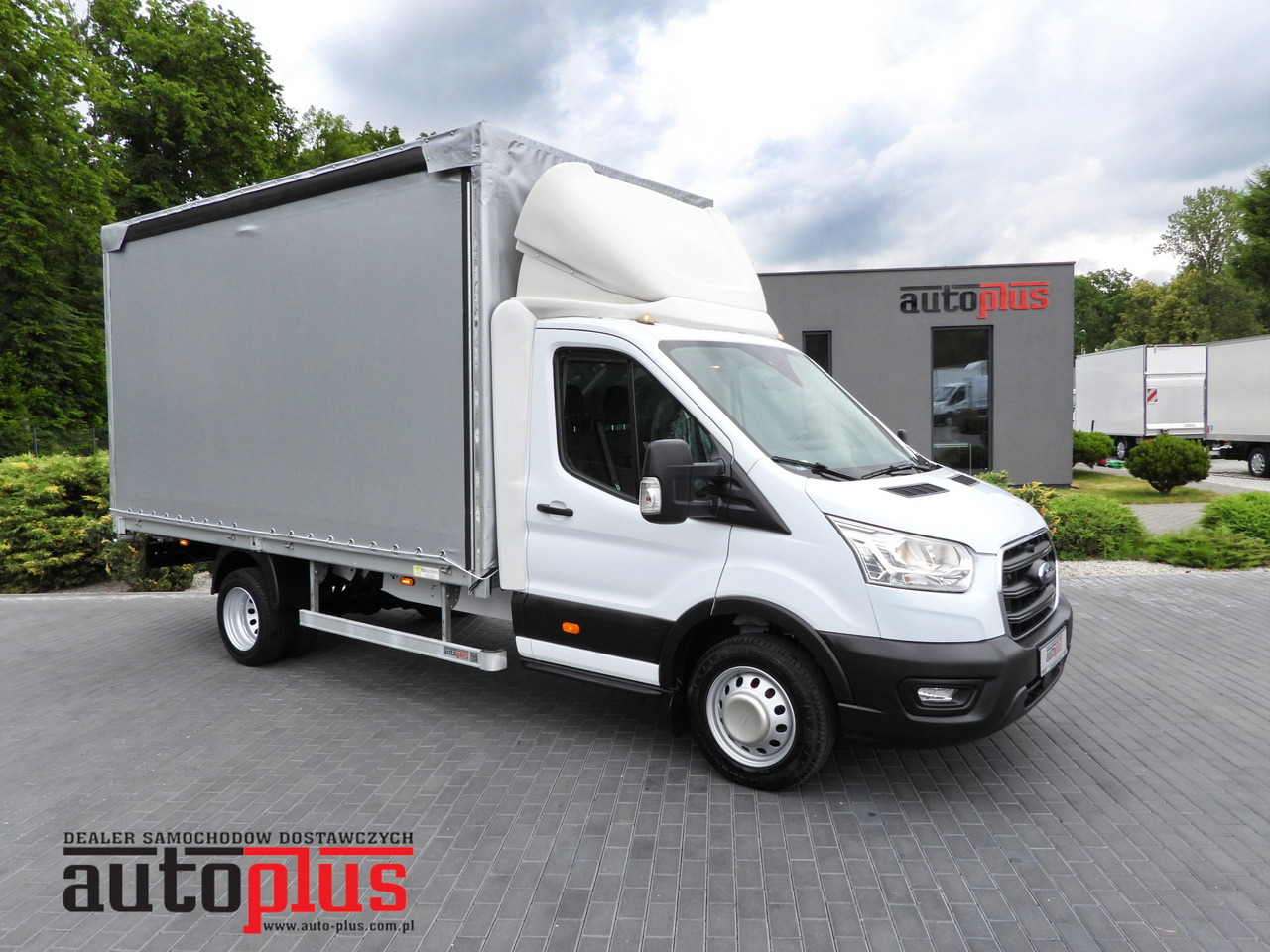 FORD TRANSIT TARPAULIN 8 PALLETS CRUISE CONTROL LED LIGHTS TWIN WHEELS AIR CONDITIONING 130HP - 侧帘货车:图1 FORD TRANSIT TARPAULIN 8 PALLETS CRUISE CONTROL LED LIGHTS TWIN WHEELS AIR CONDITIONING 130HP - 侧帘货车:图1