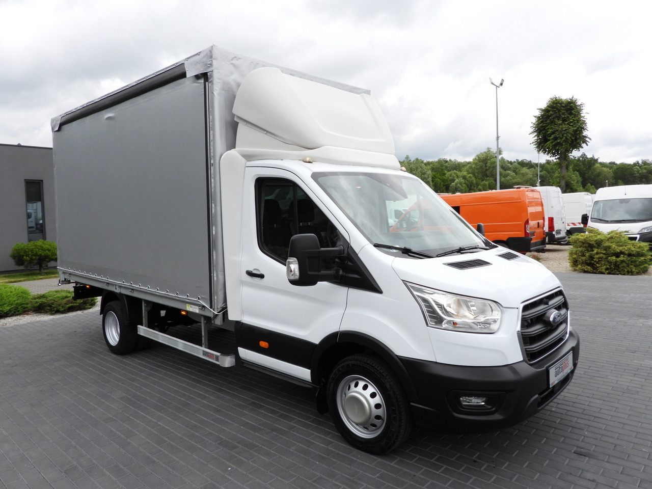 FORD TRANSIT TARPAULIN 8 PALLETS CRUISE CONTROL LED LIGHTS TWIN WHEELS AIR CONDITIONING 130HP - 侧帘货车:图4 FORD TRANSIT TARPAULIN 8 PALLETS CRUISE CONTROL LED LIGHTS TWIN WHEELS AIR CONDITIONING 130HP - 侧帘货车:图4