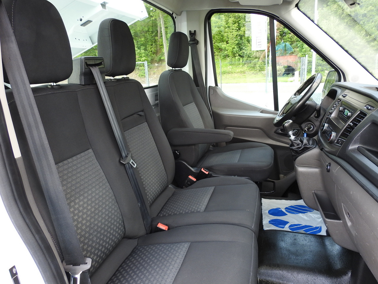翻斗货车 FORD TRANSIT TIPPER CRUISE CONTROL AIR CONDITIONING TWIN WHEELS  170HP：图38