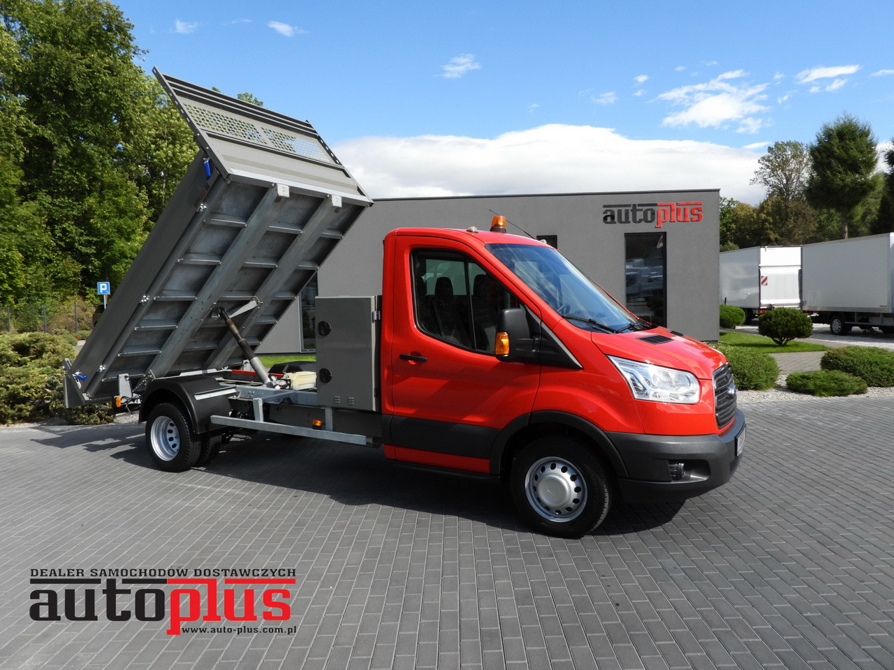 FORD TRANSIT TIPPER CRUISE CONTROL LED LIGHTS TWIN WHEELS AIR CONDITIONING 170HP - 翻斗货车:图1 FORD TRANSIT TIPPER CRUISE CONTROL LED LIGHTS TWIN WHEELS AIR CONDITIONING 170HP - 翻斗货车:图1