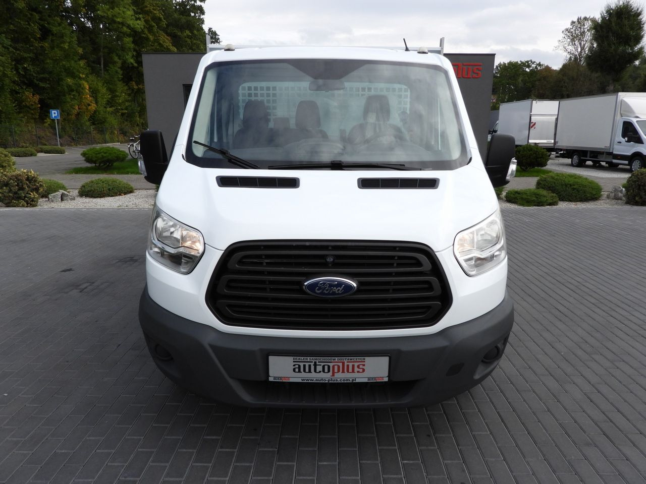 FORD TRANSIT TIPPER TWIN WHEELS 155HP - 翻斗货车:图5 FORD TRANSIT TIPPER TWIN WHEELS 155HP - 翻斗货车:图5