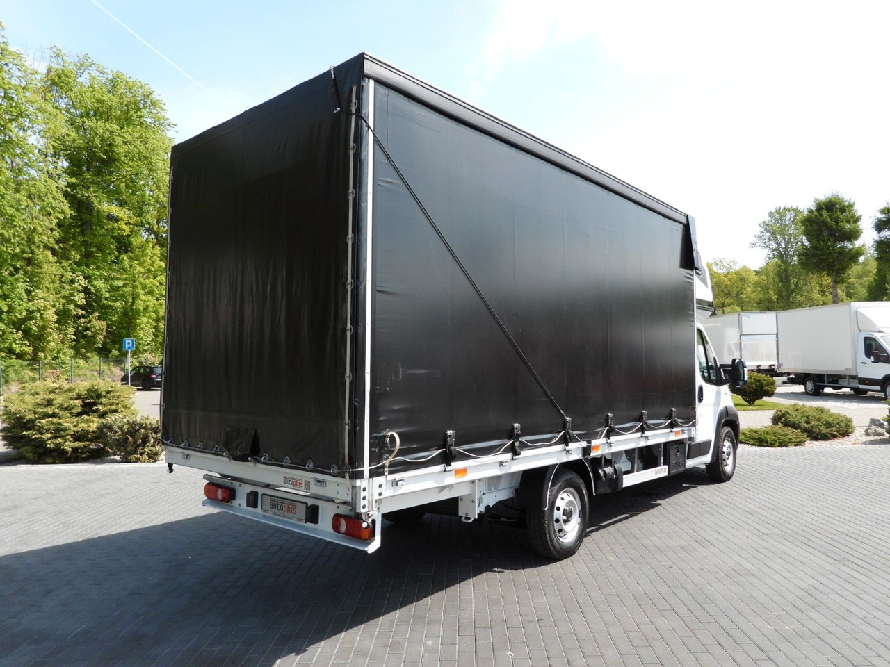 Fiat DUCATO PRITSCHE PLANE 10 PALETTEN WEBASTO A/C Fiat DUCATO PRITSCHE PLANE 10 PALETTEN WEBASTO A/C - 侧帘货车:图3 Fiat DUCATO PRITSCHE PLANE 10 PALETTEN WEBASTO A/C Fiat DUCATO PRITSCHE PLANE 10 PALETTEN WEBASTO A/C - 侧帘货车:图3