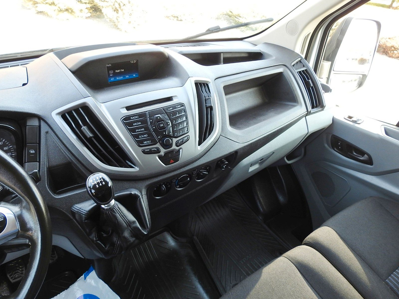 厢式货车 Ford TRANSIT  KOFFER AUFZUG 8 PALETTEN TEMPOMAT LED：图27