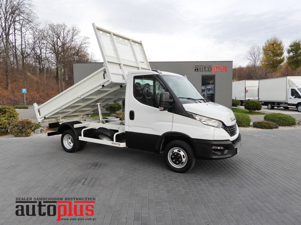 IVECO DAILY 35C14 TIPPER CRUISE CONTROL TWIN WHEELS AIR CONDITIONING 140HP - 翻斗货车:图1 IVECO DAILY 35C14 TIPPER CRUISE CONTROL TWIN WHEELS AIR CONDITIONING 140HP - 翻斗货车:图1
