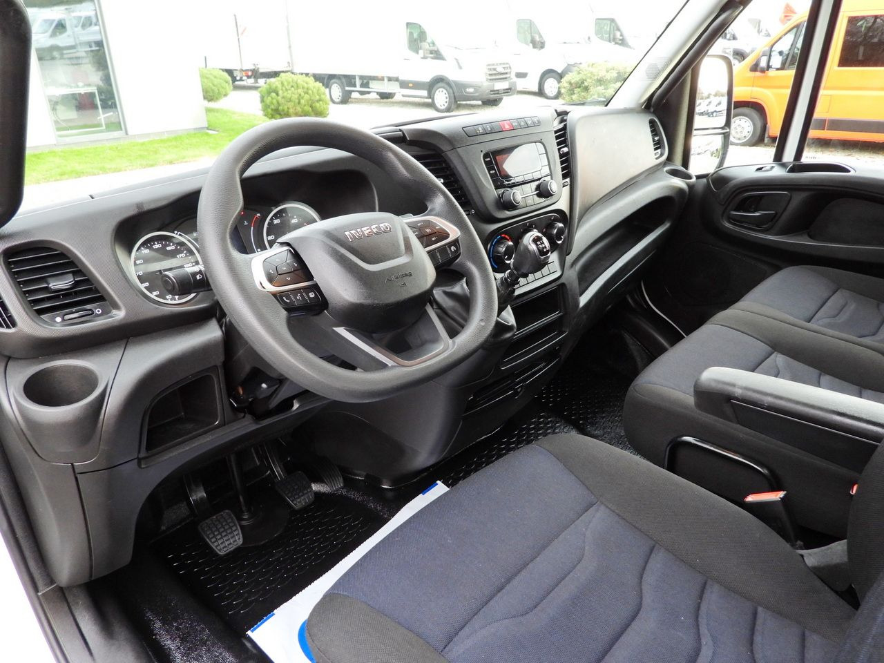 IVECO DAILY 35C14 TIPPER CRUISE CONTROL TWIN WHEELS AIR CONDITIONING 140HP - 翻斗货车:图2 IVECO DAILY 35C14 TIPPER CRUISE CONTROL TWIN WHEELS AIR CONDITIONING 140HP - 翻斗货车:图2