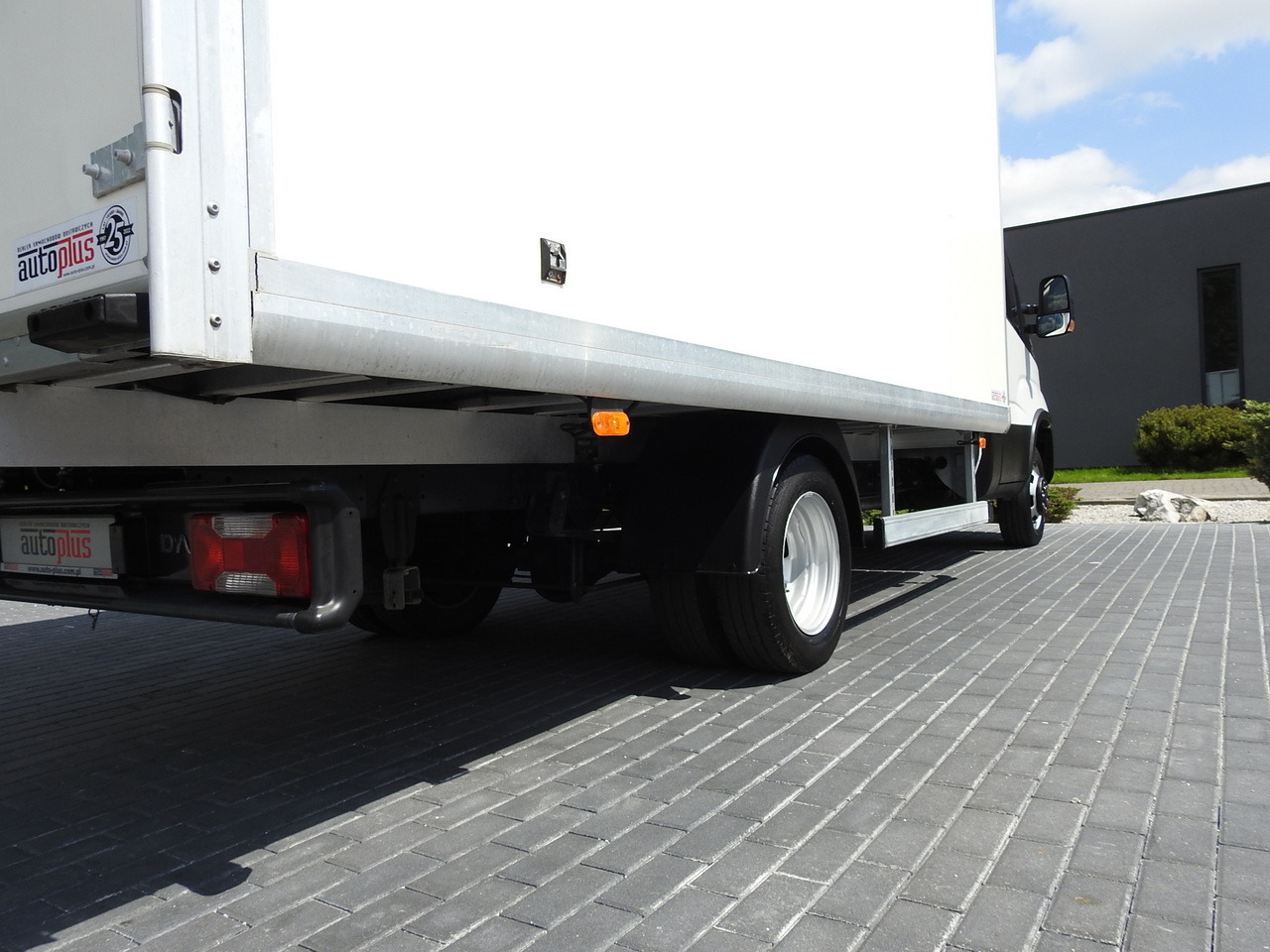 IVECO DAILY 35S14 8 PALLETS CRUISE CONTROL TWIN WHEELS AIR CONDITIONING 140HP 租赁 IVECO DAILY 35S14 8 PALLETS CRUISE CONTROL TWIN WHEELS AIR CONDITIONING 140HP:图16 IVECO DAILY 35S14 8 PALLETS CRUISE CONTROL TWIN WHEELS AIR CONDITIONING 140HP 租赁 IVECO DAILY 35S14 8 PALLETS CRUISE CONTROL TWIN WHEELS AIR CONDITIONING 140HP:图16