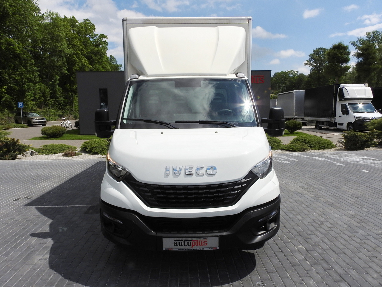 IVECO DAILY 35S14 8 PALLETS CRUISE CONTROL TWIN WHEELS AIR CONDITIONING 140HP - 厢式货车:图5 IVECO DAILY 35S14 8 PALLETS CRUISE CONTROL TWIN WHEELS AIR CONDITIONING 140HP - 厢式货车:图5