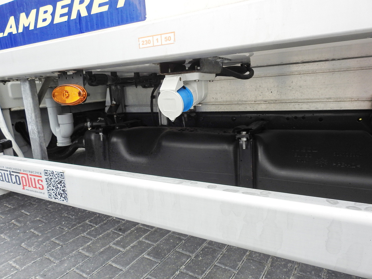 冷藏货车 IVECO DAILY 35S15 REGRIGERATOR BOX -12*C 8 PALLETS CRUISE CONTROL TWIN WHEELS AIR CONDITIONING  150HP：图27