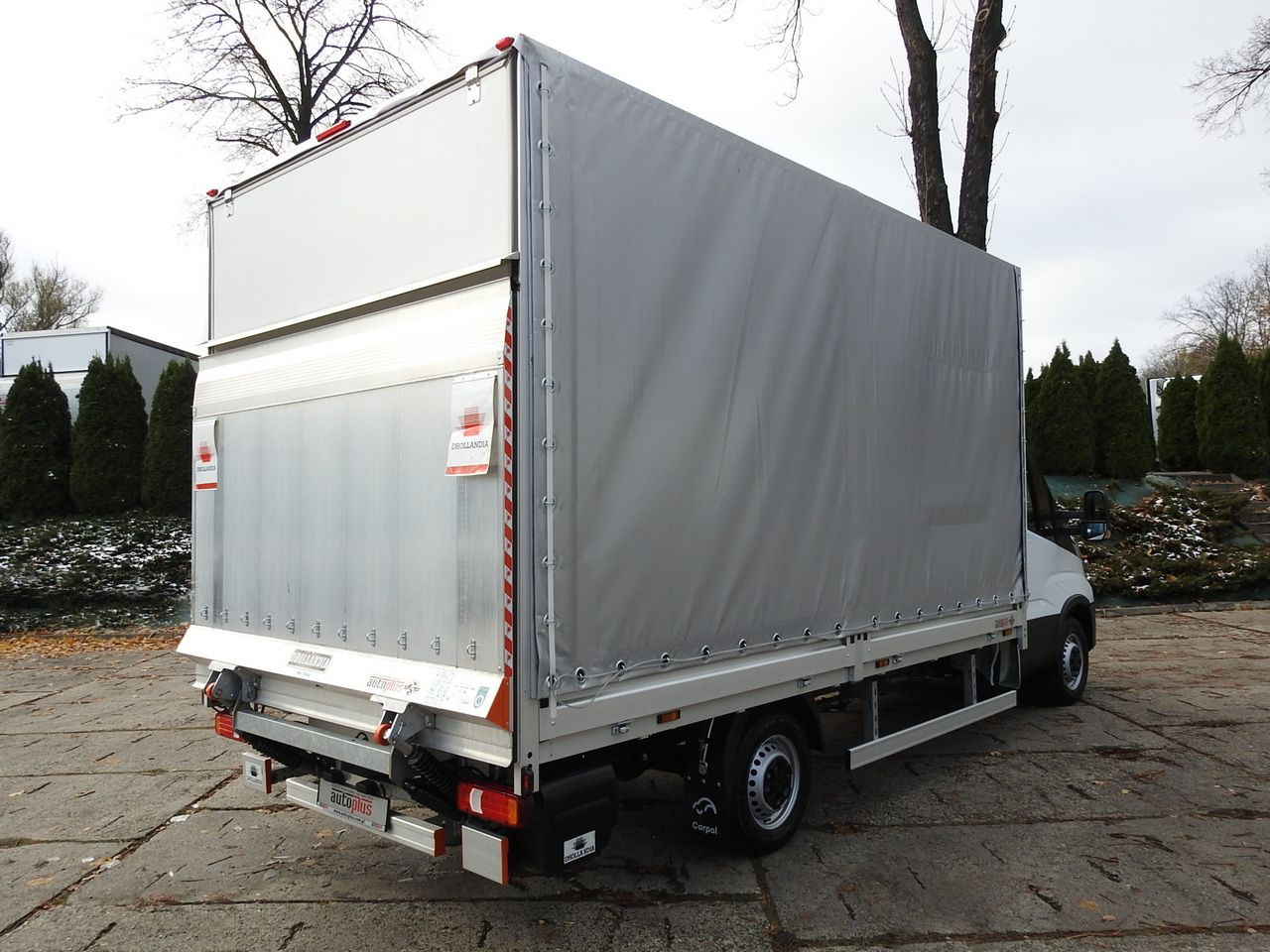 IVECO DAILY 35S16 NEW TARPAULIN LIFT 8 PALLETS CRUISE CONTROL AIR CONDITIONING 160HP - 侧帘货车:图3 IVECO DAILY 35S16 NEW TARPAULIN LIFT 8 PALLETS CRUISE CONTROL AIR CONDITIONING 160HP - 侧帘货车:图3