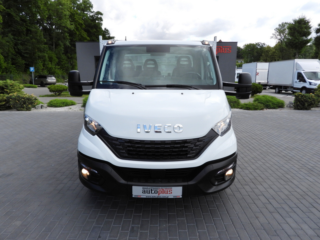 IVECO DAILY 35S16 STAKE BODY 10 PALLETS CRUISE CONTROL AIR CONDITIONING 160HP - 平板货车:图5 IVECO DAILY 35S16 STAKE BODY 10 PALLETS CRUISE CONTROL AIR CONDITIONING 160HP - 平板货车:图5
