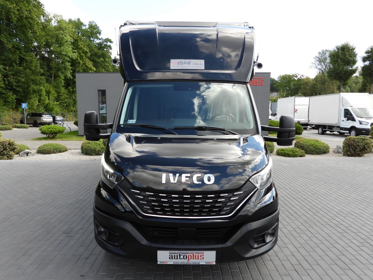 IVECO DAILY 35S18 BOX LIFT 8 PALLETS WEBASTO CRUISE CONTROL NAVIGATION LED LIGHTS PNEUMATICS AIR CONDITIONING 180HP - 厢式货车:图5 IVECO DAILY 35S18 BOX LIFT 8 PALLETS WEBASTO CRUISE CONTROL NAVIGATION LED LIGHTS PNEUMATICS AIR CONDITIONING 180HP - 厢式货车:图5