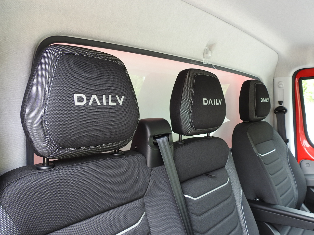 IVECO DAILY 35S18 NEW BOX 10 PALLETS CRUISE CONTROL NAVIGATION AIR CONDITIONING LED LIGHTS GUARANTEE  180HP 租赁 IVECO DAILY 35S18 NEW BOX 10 PALLETS CRUISE CONTROL NAVIGATION AIR CONDITIONING LED LIGHTS GUARANTEE  180HP：图46