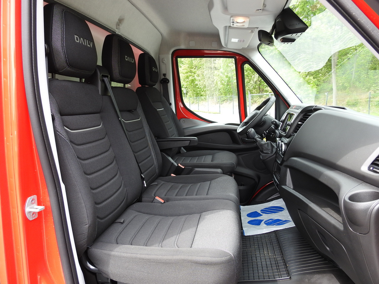 IVECO DAILY 35S18 NEW BOX 10 PALLETS CRUISE CONTROL NAVIGATION AIR CONDITIONING LED LIGHTS GUARANTEE  180HP 租赁 IVECO DAILY 35S18 NEW BOX 10 PALLETS CRUISE CONTROL NAVIGATION AIR CONDITIONING LED LIGHTS GUARANTEE  180HP：图44
