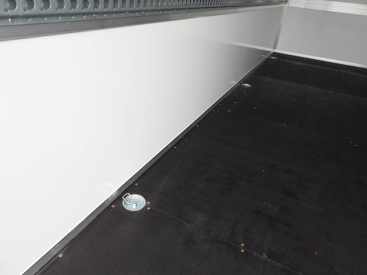 IVECO DAILY 35S18 NEW BOX 10 PALLETS CRUISE CONTROL NAVIGATION AIR CONDITIONING LED LIGHTS GUARANTEE  180HP 租赁 IVECO DAILY 35S18 NEW BOX 10 PALLETS CRUISE CONTROL NAVIGATION AIR CONDITIONING LED LIGHTS GUARANTEE  180HP：图26