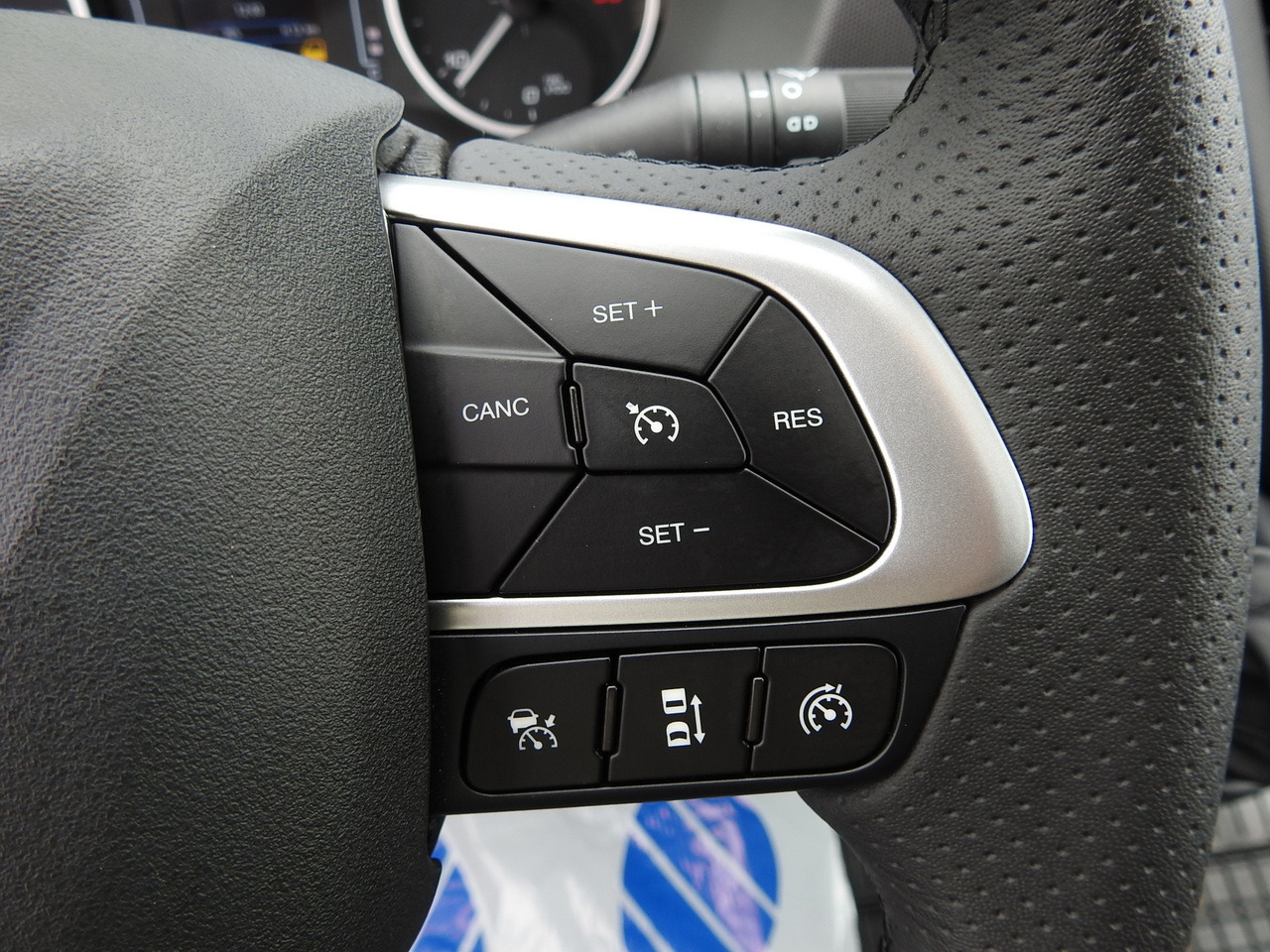 IVECO DAILY 35S18 NEW BOX 10 PALLETS CRUISE CONTROL NAVIGATION AIR CONDITIONING LED LIGHTS GUARANTEE  180HP 租赁 IVECO DAILY 35S18 NEW BOX 10 PALLETS CRUISE CONTROL NAVIGATION AIR CONDITIONING LED LIGHTS GUARANTEE  180HP：图35