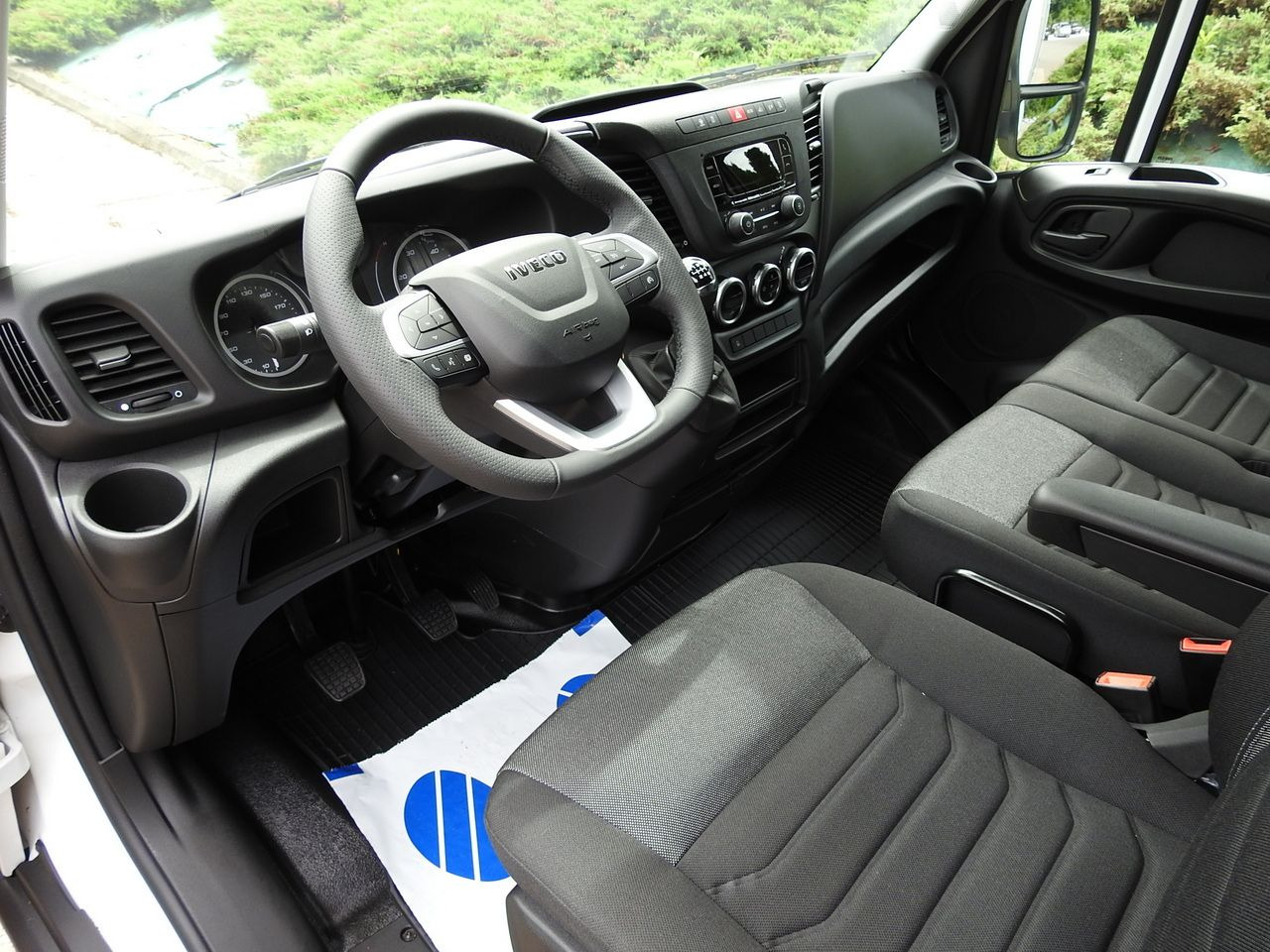 IVECO DAILY 35S18 NEW TARPAULIN WEBASTO CRUISE CONTROL AIR CONDITIONING 180HP - 侧帘货车:图2 IVECO DAILY 35S18 NEW TARPAULIN WEBASTO CRUISE CONTROL AIR CONDITIONING 180HP - 侧帘货车:图2