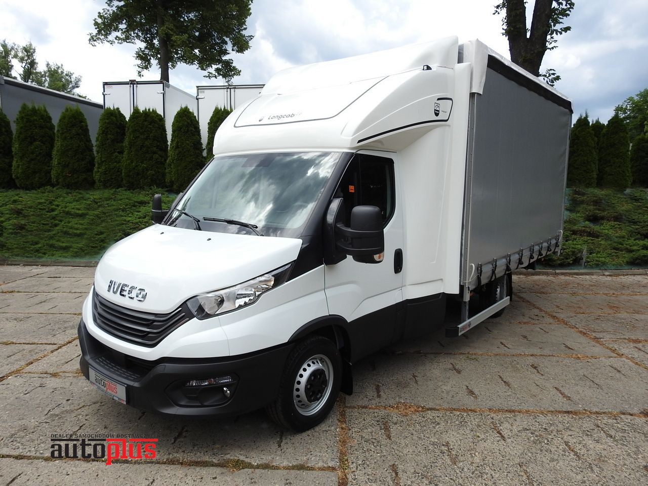 IVECO DAILY 35S18 NEW TARPAULIN WEBASTO CRUISE CONTROL AIR CONDITIONING 180HP - 侧帘货车:图1 IVECO DAILY 35S18 NEW TARPAULIN WEBASTO CRUISE CONTROL AIR CONDITIONING 180HP - 侧帘货车:图1