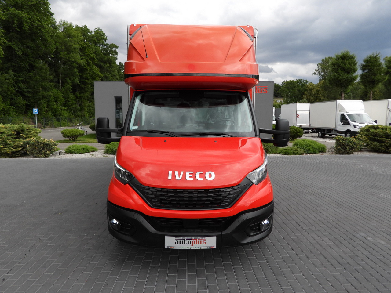 IVECO DAILY 35S18 TARPAULIN 10 PALLETS WEBASTO CRUISE CONTROL LED LIGHTS AIR CONDITIONING 180HP - 侧帘货车:图5 IVECO DAILY 35S18 TARPAULIN 10 PALLETS WEBASTO CRUISE CONTROL LED LIGHTS AIR CONDITIONING 180HP - 侧帘货车:图5