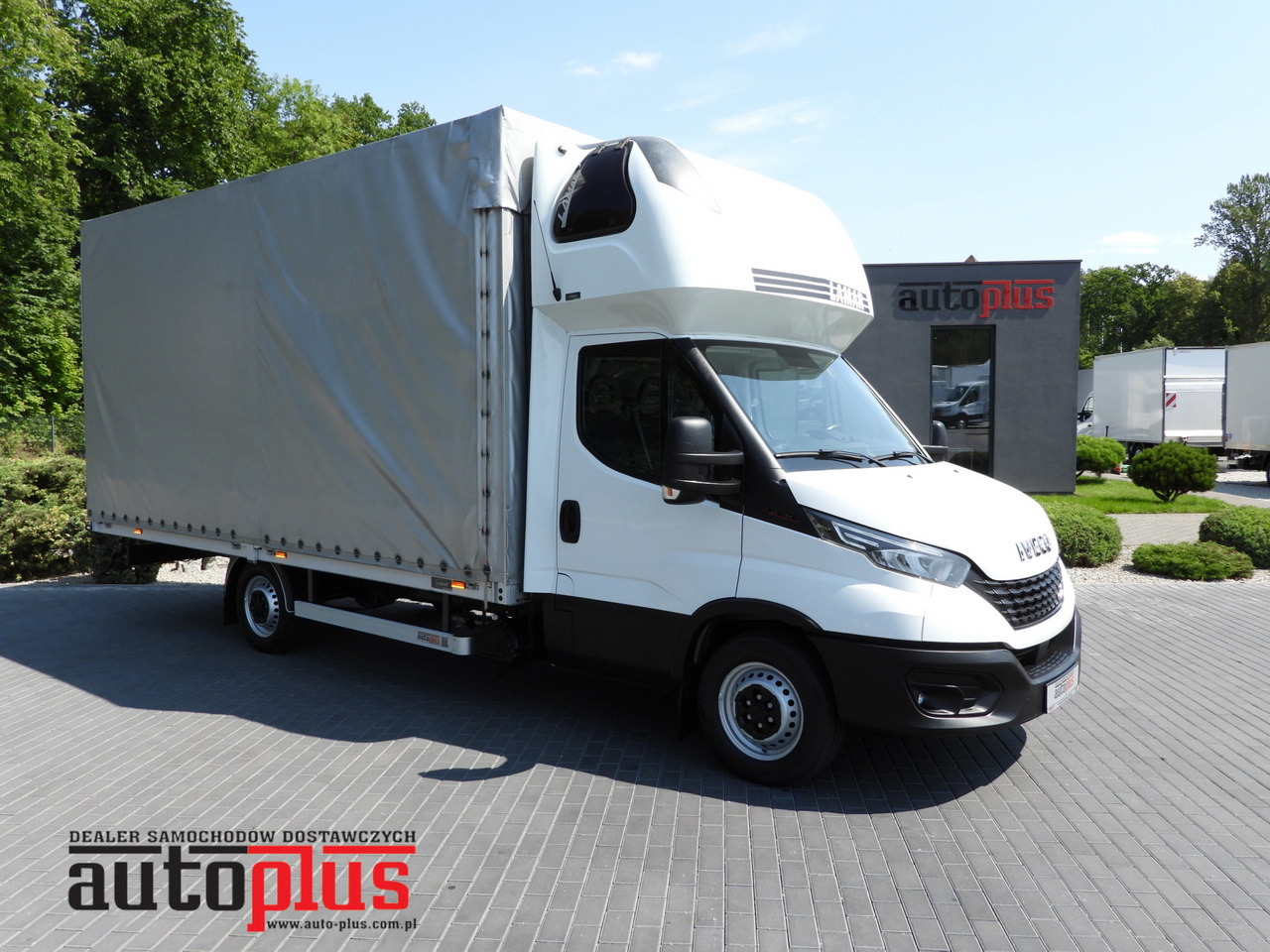 IVECO DAILY 35S18 TARPAULIN 10 PALLETS WEBASTO CRUISE CONTROL LED LIGHTS PNEUMATICS AIR CONDITIONING 180HP - 侧帘货车:图1 IVECO DAILY 35S18 TARPAULIN 10 PALLETS WEBASTO CRUISE CONTROL LED LIGHTS PNEUMATICS AIR CONDITIONING 180HP - 侧帘货车:图1