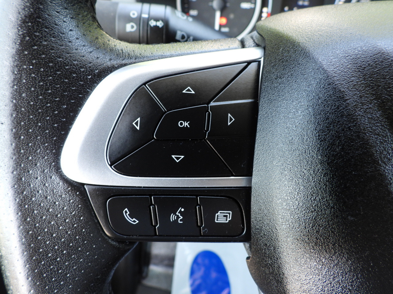 IVECO DAILY 35S18 TARPAULIN 10 PALLETS WEBASTO CRUISE CONTROL LED LIGHTS PNEUMATICS AIR CONDITIONING  180HP 租赁 IVECO DAILY 35S18 TARPAULIN 10 PALLETS WEBASTO CRUISE CONTROL LED LIGHTS PNEUMATICS AIR CONDITIONING  180HP：图38