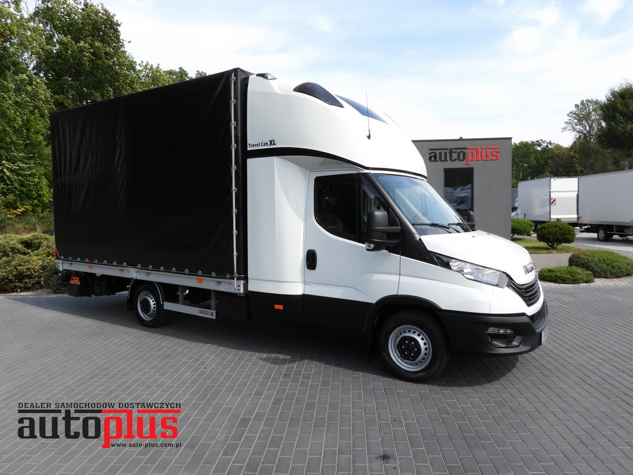 IVECO DAILY 35S18 TARPAULIN LIFT 8 PALLETS CRUISE CONTROL AIR CONDITIONING 180HP - 侧帘货车:图1 IVECO DAILY 35S18 TARPAULIN LIFT 8 PALLETS CRUISE CONTROL AIR CONDITIONING 180HP - 侧帘货车:图1