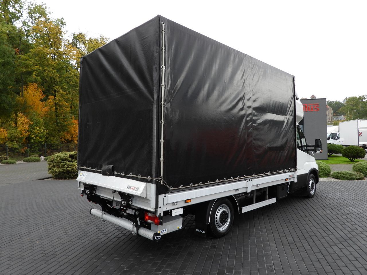 IVECO DAILY 35S18 TARPAULIN LIFT 8 PALLETS WEBASTO CRUISE CONTROL AIR CONDITIONING 180HP - 侧帘货车:图3 IVECO DAILY 35S18 TARPAULIN LIFT 8 PALLETS WEBASTO CRUISE CONTROL AIR CONDITIONING 180HP - 侧帘货车:图3