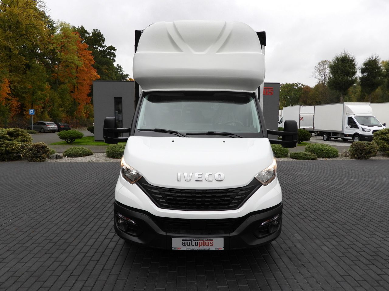 IVECO DAILY 35S18 TARPAULIN LIFT 8 PALLETS WEBASTO CRUISE CONTROL AIR CONDITIONING 180HP - 侧帘货车:图5 IVECO DAILY 35S18 TARPAULIN LIFT 8 PALLETS WEBASTO CRUISE CONTROL AIR CONDITIONING 180HP - 侧帘货车:图5