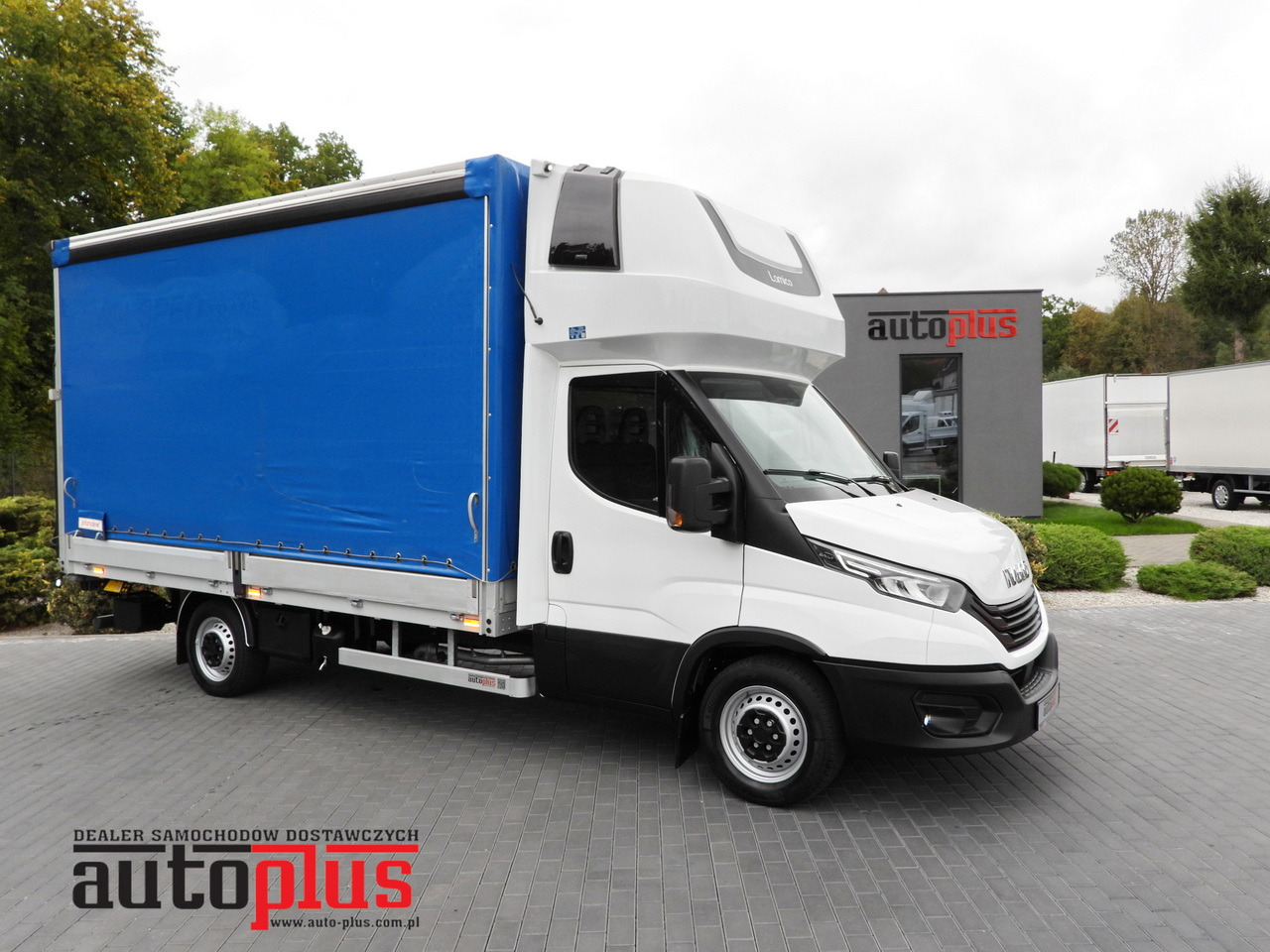 IVECO DAILY 35S18 TARPAULIN LIFT 8 PALLETS WEBASTO CRUISE CONTROL LED LIGHTS AIR CONDITIONING 180HP - 侧帘货车:图1 IVECO DAILY 35S18 TARPAULIN LIFT 8 PALLETS WEBASTO CRUISE CONTROL LED LIGHTS AIR CONDITIONING 180HP - 侧帘货车:图1