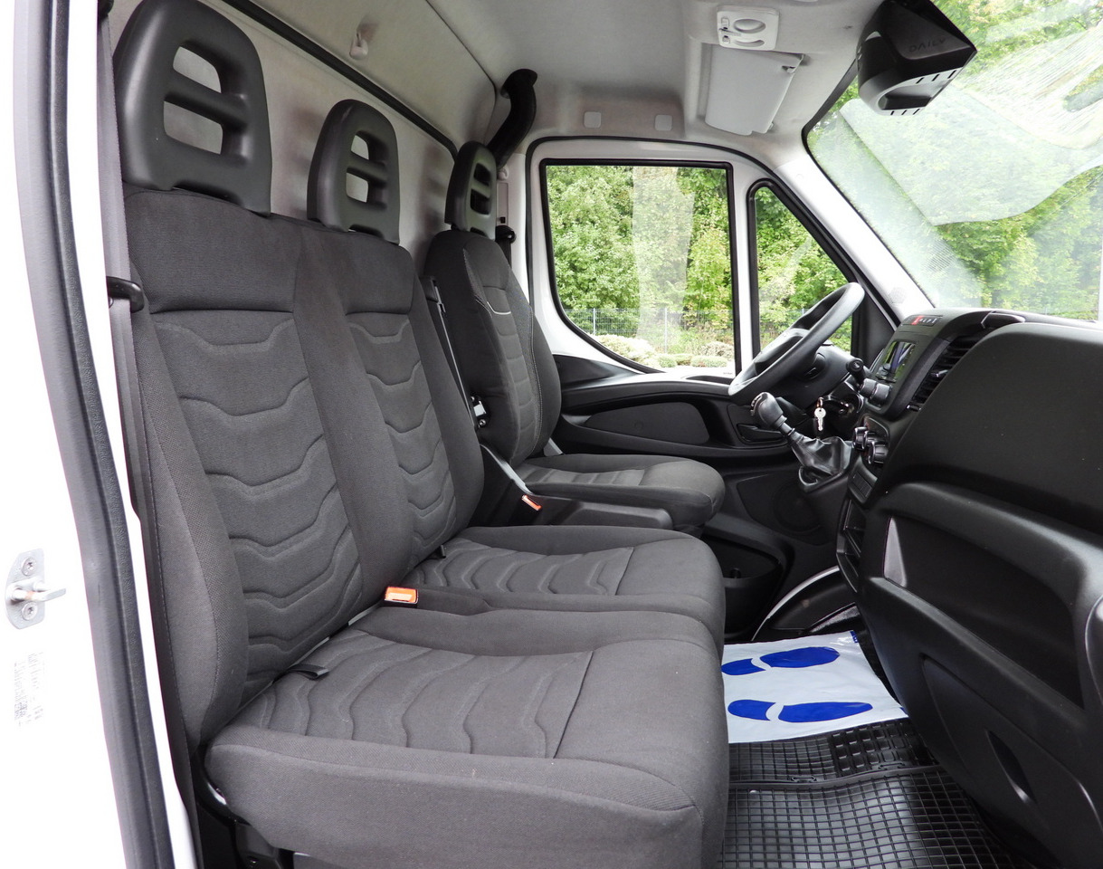 IVECO DAILY 35S18 TARPAULIN LIFT 8 PALLETS WEBASTO CRUISE CONTROL LED LIGHTS AIR CONDITIONING  180HP 租赁 IVECO DAILY 35S18 TARPAULIN LIFT 8 PALLETS WEBASTO CRUISE CONTROL LED LIGHTS AIR CONDITIONING  180HP：图43