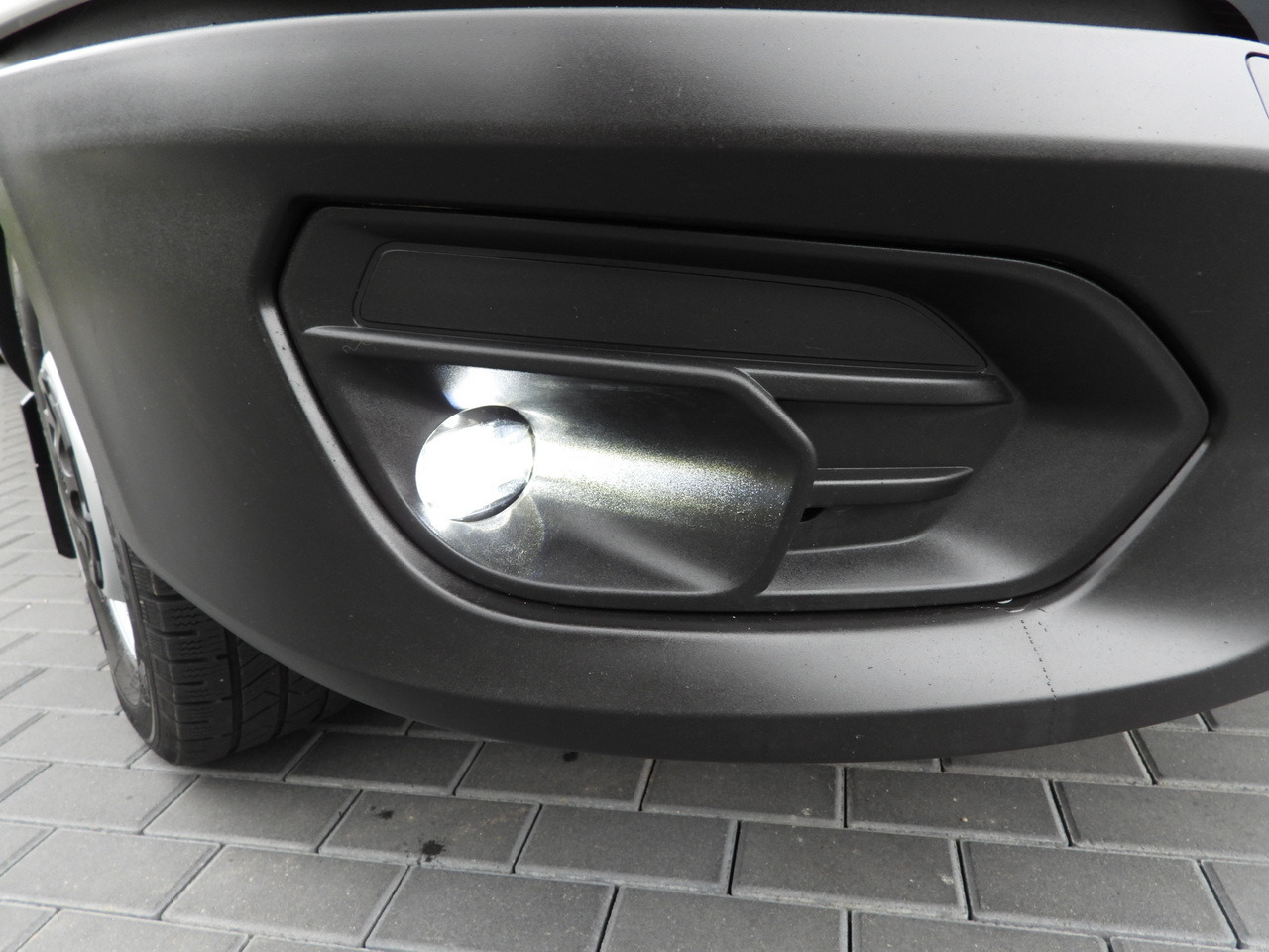 IVECO DAILY 35S18 TARPAULIN LIFT 8 PALLETS WEBASTO CRUISE CONTROL LED LIGHTS AIR CONDITIONING  180HP 租赁 IVECO DAILY 35S18 TARPAULIN LIFT 8 PALLETS WEBASTO CRUISE CONTROL LED LIGHTS AIR CONDITIONING  180HP：图23