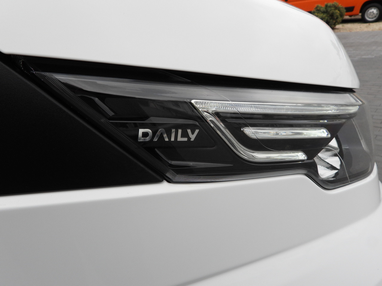 IVECO DAILY 35S18 TARPAULIN LIFT 8 PALLETS WEBASTO CRUISE CONTROL LED LIGHTS AIR CONDITIONING  180HP 租赁 IVECO DAILY 35S18 TARPAULIN LIFT 8 PALLETS WEBASTO CRUISE CONTROL LED LIGHTS AIR CONDITIONING  180HP：图22